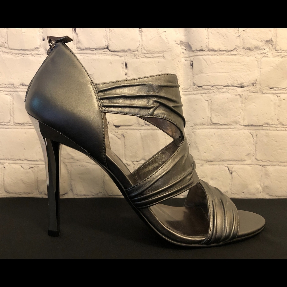 EUC Guess gray metallic stilettos with mirror heels - 8.5